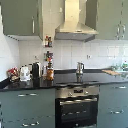 Agradavel ! 15 Min Centro De Lisboa Homestay *