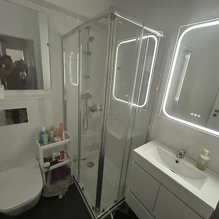 Agradavel ! 15 Min Centro De Lisboa Homestay Amadora